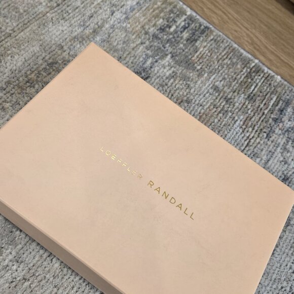 NWT Loeffler Randall Natalia Pearl Platform Bow Heel Size 7.5 - Picture 9 of 10